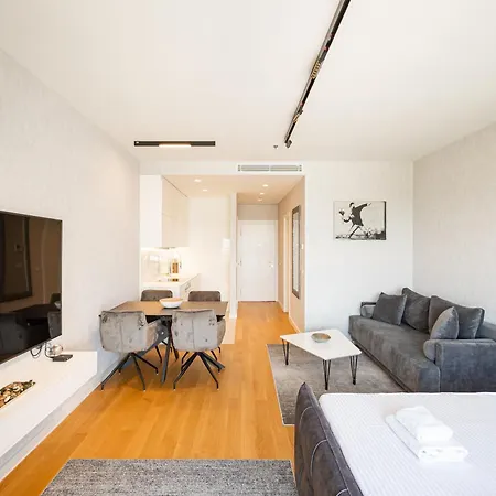 West Tower Luxury * Belgrade