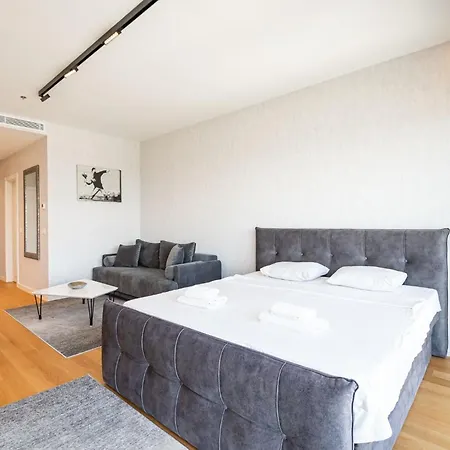 West Tower Luxury Apartment